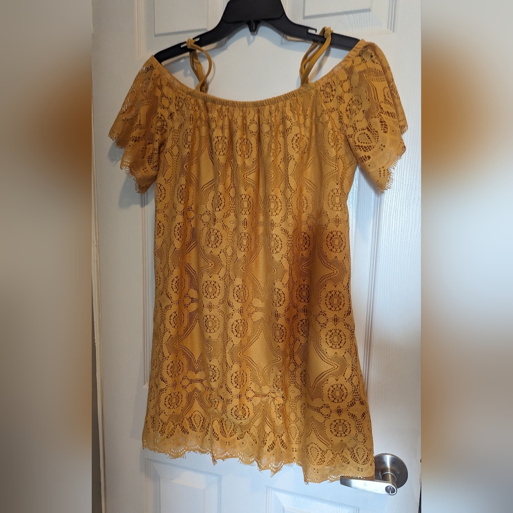 Yellow dress